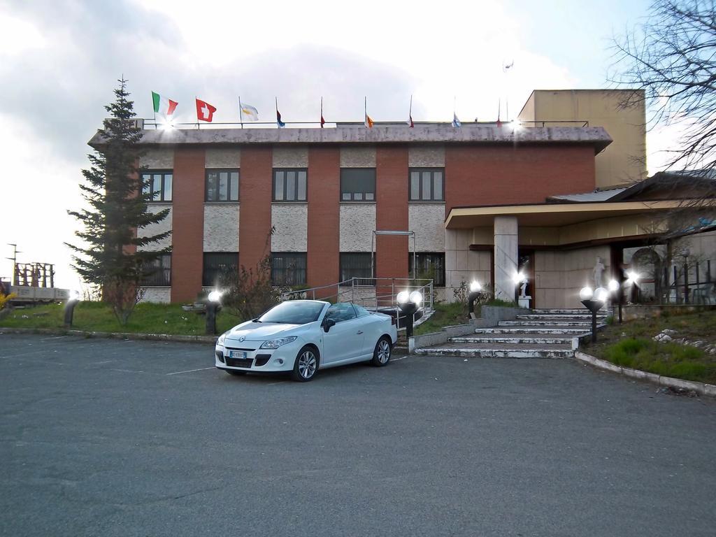Hotel Cascata Pozzolo Formigaro Kültér fotó